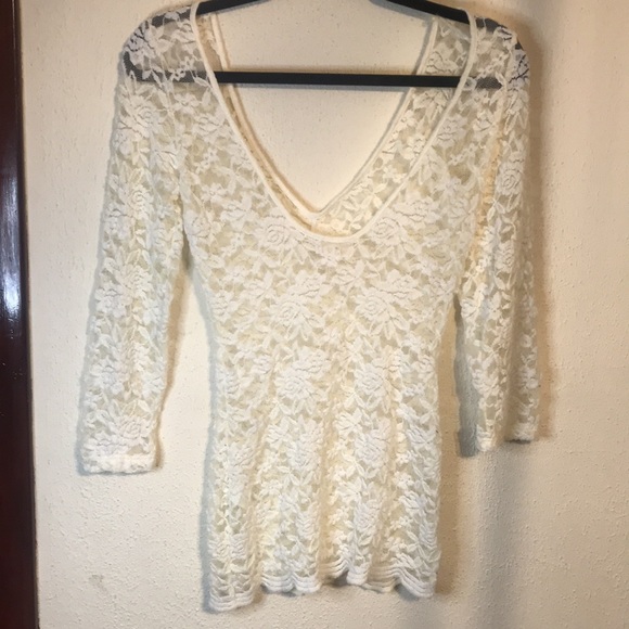 Sheer Ivory Lace Fitted Tunic - Picture 3 of 5